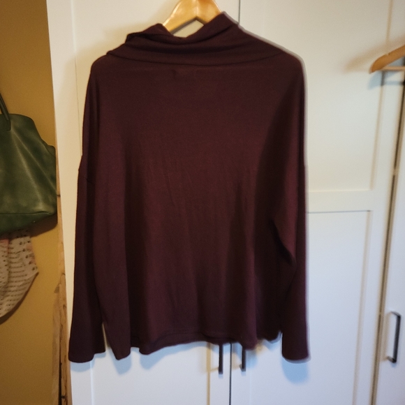 Cowl neck sweater, burgundy, Size XL - Picture 3 of 4